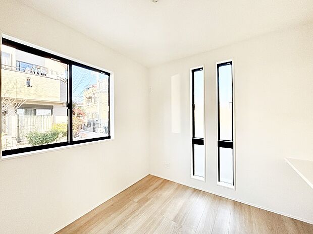 2面採光を確保した明るい空間。家族みんなが快適な暮らしを実現する設計です。