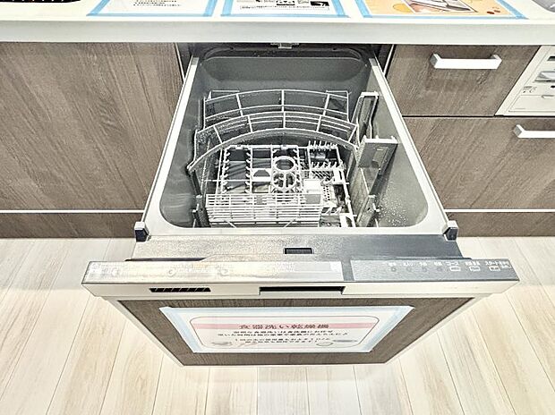 面倒なお片づけは食洗機にお任せ！家事の負担が減って、時間にも気持ちにもゆとりができます。