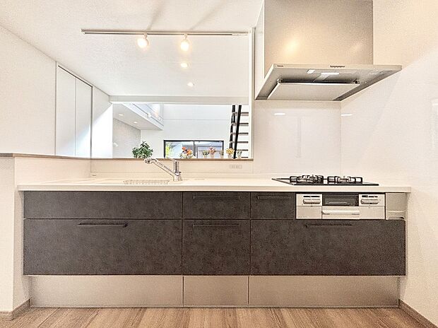 毎日使うキッチンだから、使いやすさ＆お手入れのしやすさにこだわりました。 