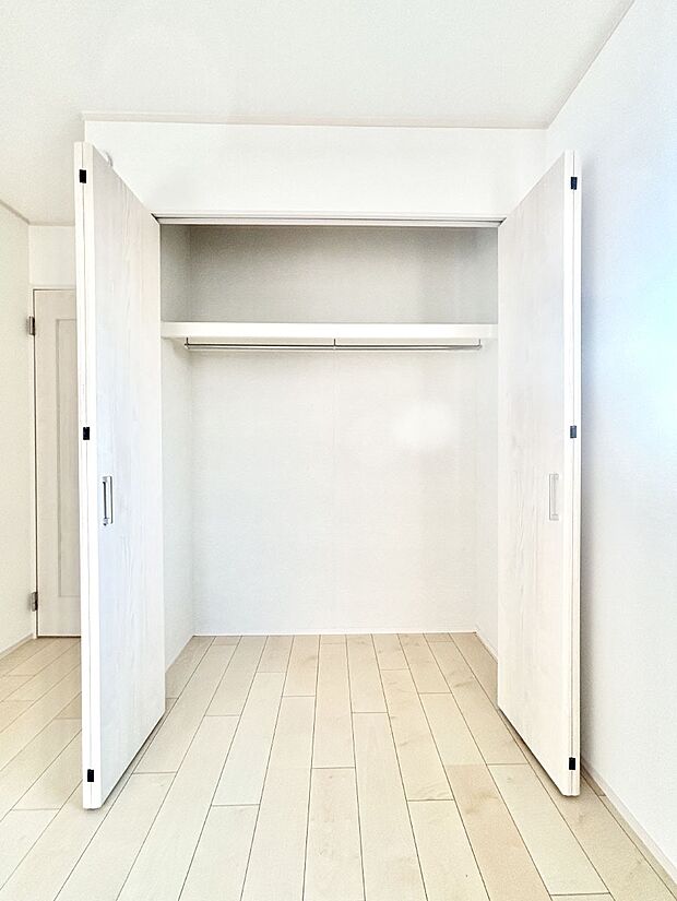 たっぷりの収納スペースで快適に暮らせそう