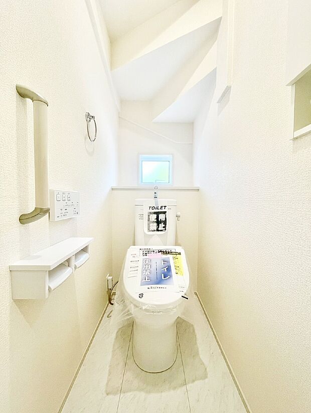 トイレは温水洗浄機能付き