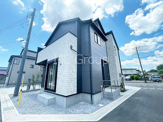 溢れる陽光でご家族の笑顔も輝く