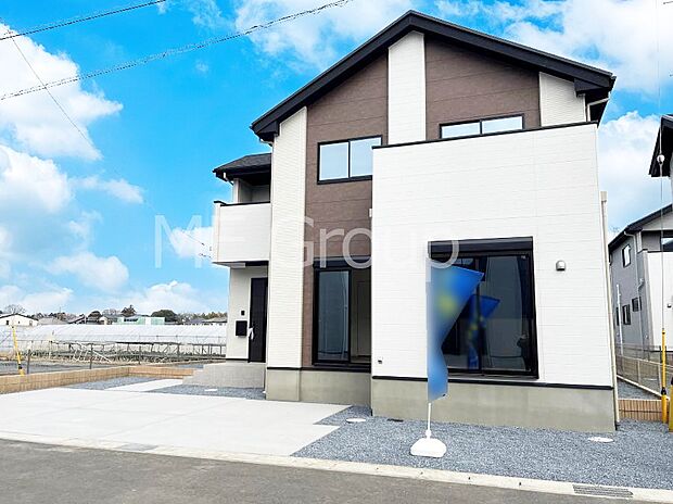 溢れる陽光でご家族の笑顔も輝く