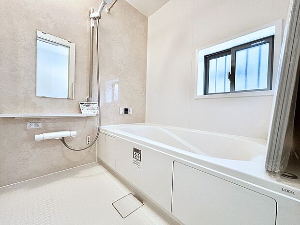 一日の疲れを癒やす大切なバスタイム。ゆっくりとお風呂を楽しんで疲れをとりたいですね！  