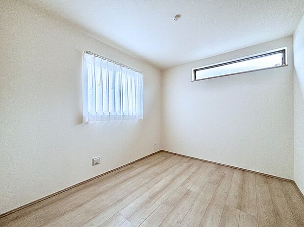爽やかな日差しがお部屋全体を優しく包み込んでくれます