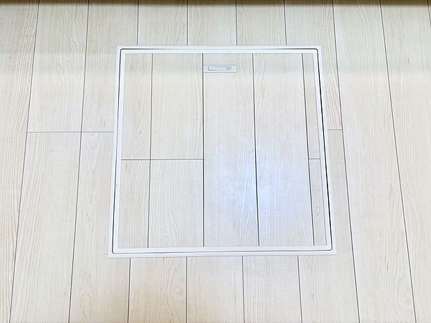 床下収納付き!日用品・非常用品の収納にも大活躍。