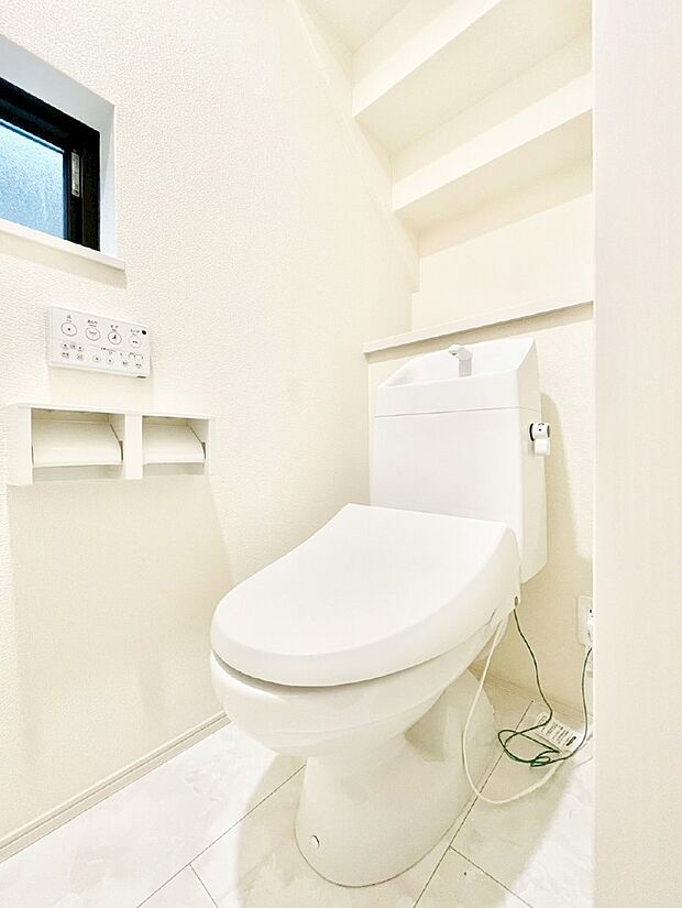 トイレは温水洗浄機能付き