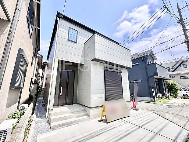 溢れる陽光でご家族の笑顔も輝く