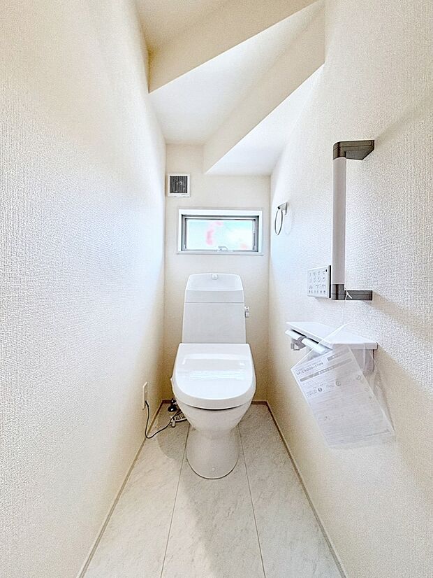 トイレは1階と2階それぞれに配置されていてとても便利です。 