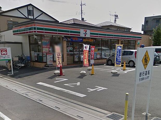 コンビニ 400m セブン-イレブン さいたま鈴谷4丁目店