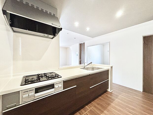 毎日使うキッチンだから、使いやすさ＆お手入れのしやすさにこだわりました。 