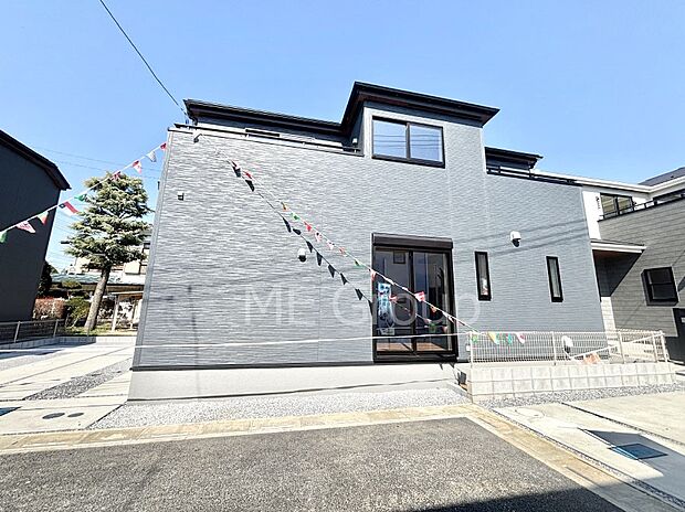 洗練された外観、上質な住空間が広がる室内は永く安心して過ごせる住居です。