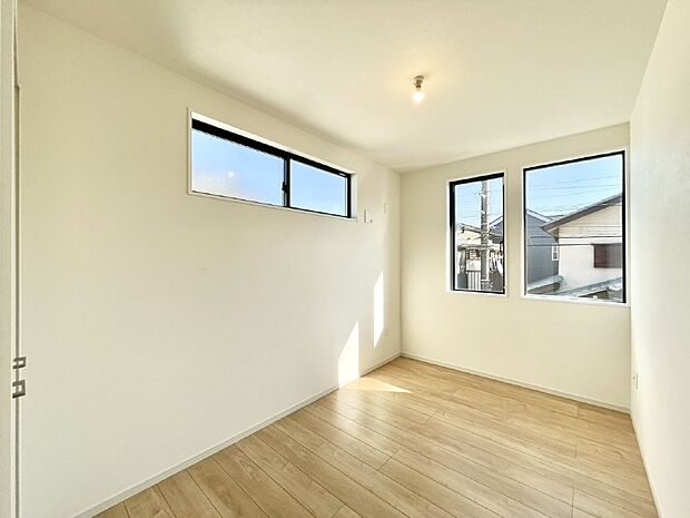 爽やかな日差しがお部屋全体を優しく包み込んでくれます