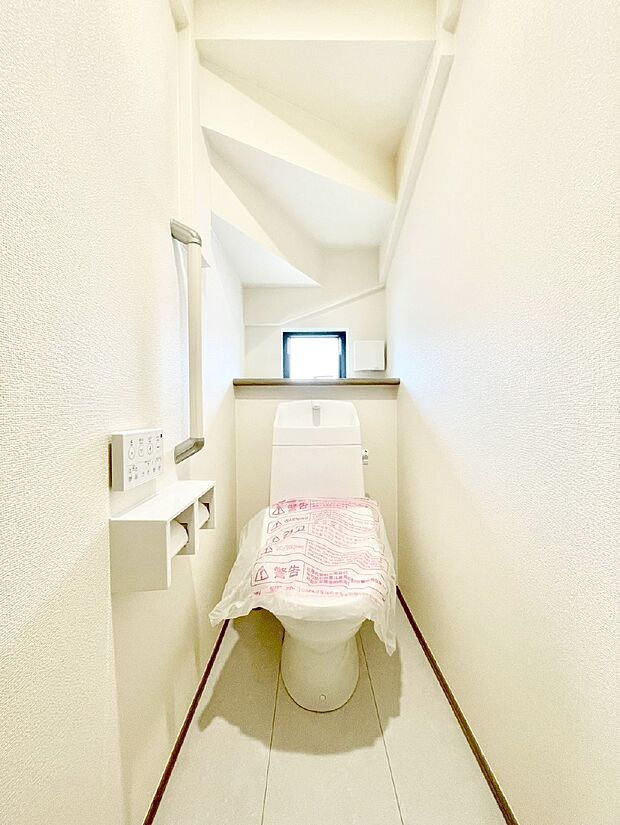 トイレは安心の2箇所！朝のバタバタも一安心です。 