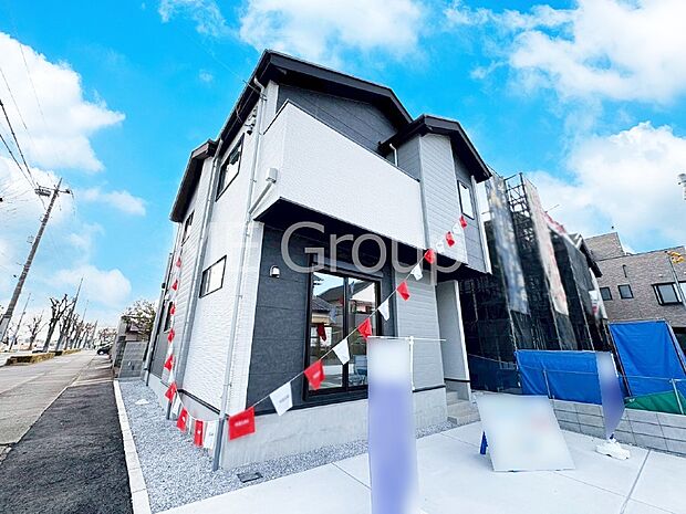 溢れる陽光でご家族の笑顔も輝く