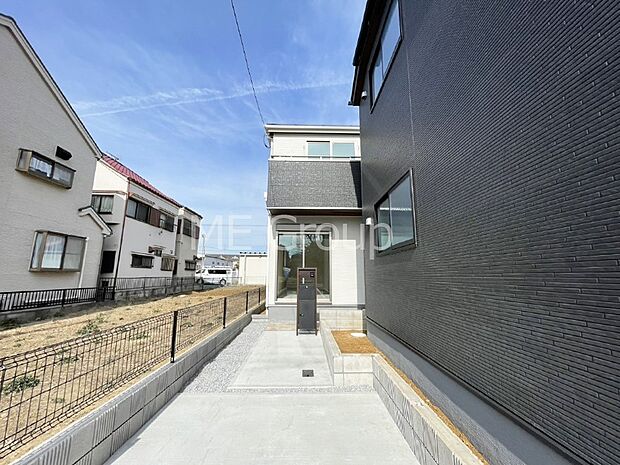 溢れる陽光でご家族の笑顔も輝く