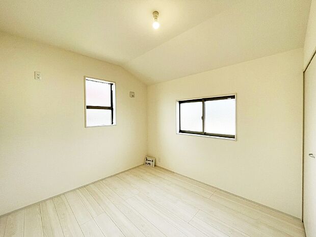 爽やかな日差しがお部屋全体を優しく包み込んでくれます