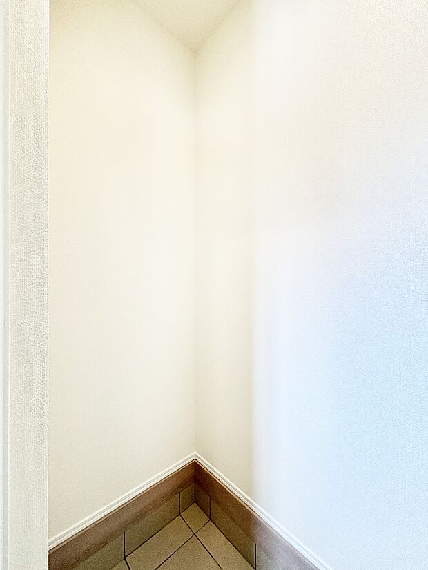 SIC付の玄関。玄関がスッキリしていると気持ちが良いですね。