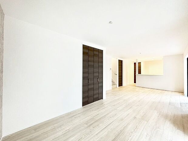 どこにいても家族のつながりを感じられるコミュニケーションリビング。