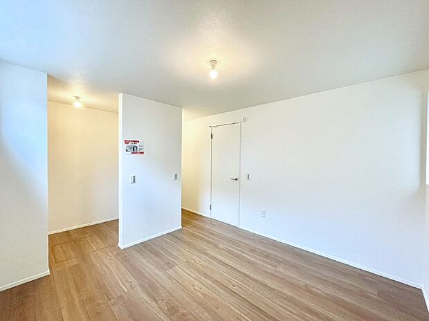 収納が充実しているので、居住スペースを広く使えます。 