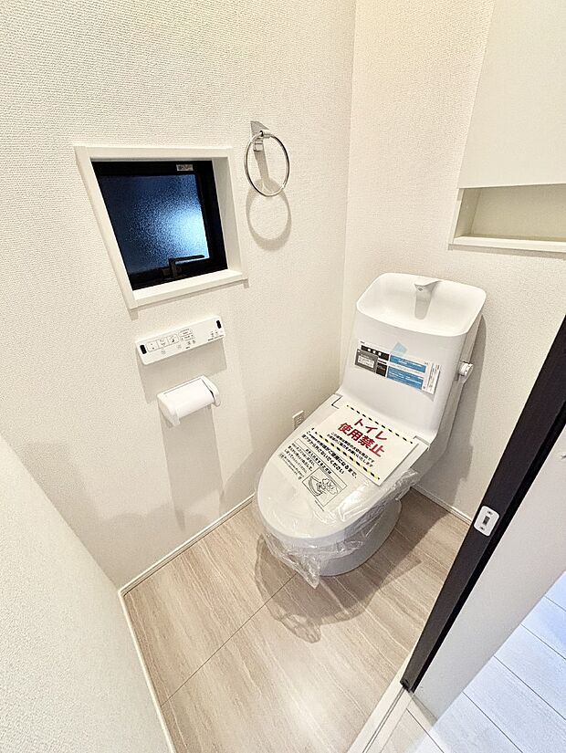 トイレは安心の2箇所！朝のバタバタも一安心です。 