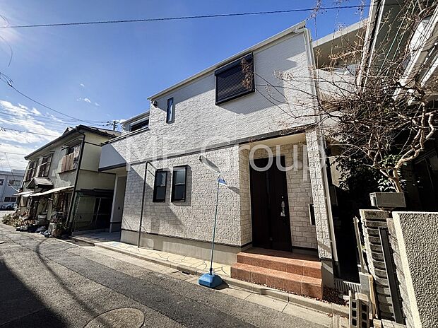 たっぷりの陽光と心地よい風が舞い込む住まい 