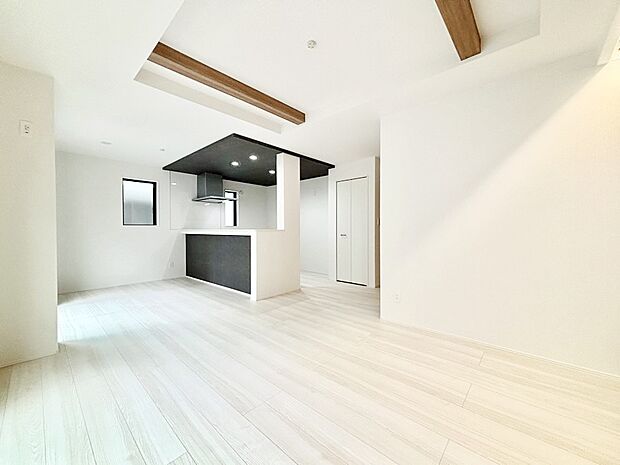 住む方の個性が引き出される、インテリアを考えるのが楽しみなリビングです！  