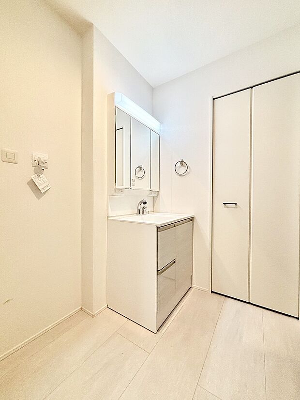 広々とゆとりのあるランドリースペース