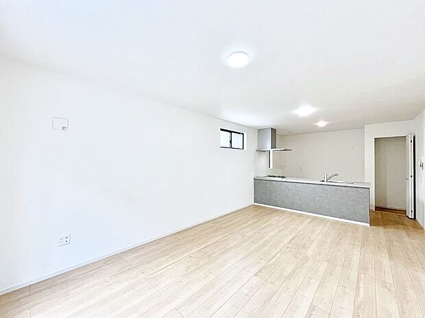 住む方の個性が引き出される、インテリアを考えるのが楽しみなリビングです！ 