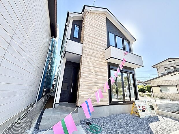 たっぷりの陽光と心地よい風が舞い込む住まい