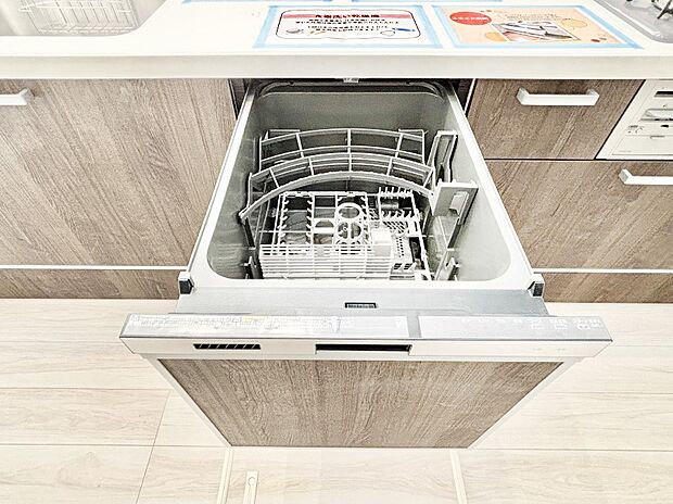 面倒なお片づけは食洗機にお任せ！家事の負担が減って、時間にも気持ちにもゆとりができます。