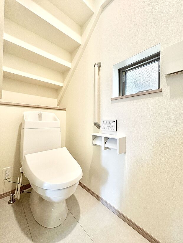 トイレは1階と2階それぞれに配置されていてとても便利です。