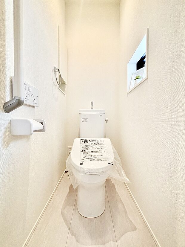 トイレは安心の2箇所!朝のバタバタも一安心です。