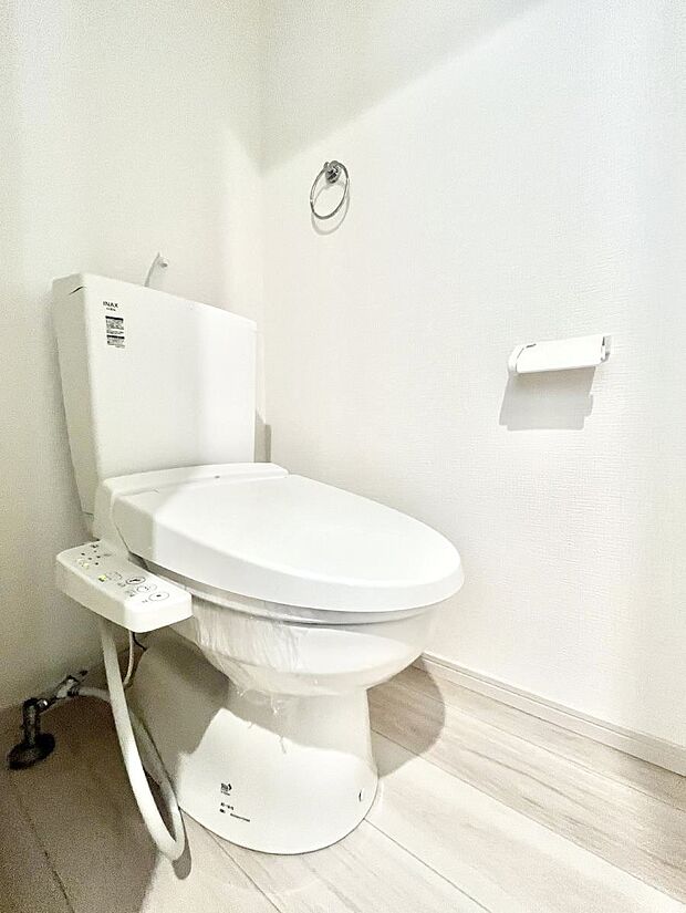 トイレは1階と2階それぞれに配置されていてとても便利です。
