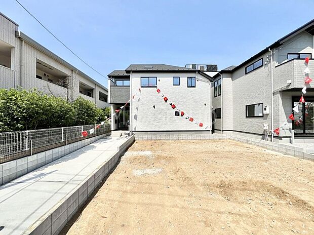 洗練された外観、上質な住空間が広がる室内は永く安心して過ごせる住居です。