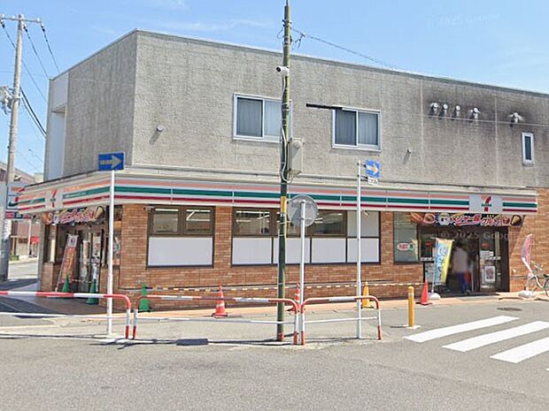 コンビニ 200m セブン-イレブン松戸上本郷駅前店