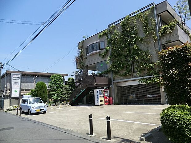 病院 600m 岩崎医院