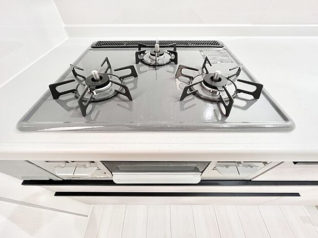 三口ガスコンロでお料理が一気にはかどりそう。