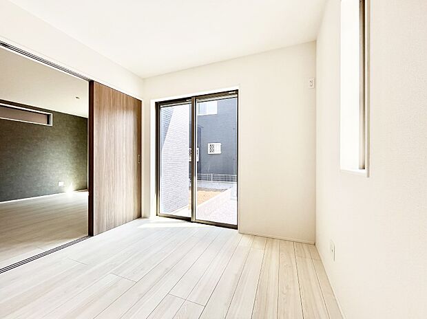 ナチュラルなフローリングはどんなインテリアにもマッチ。