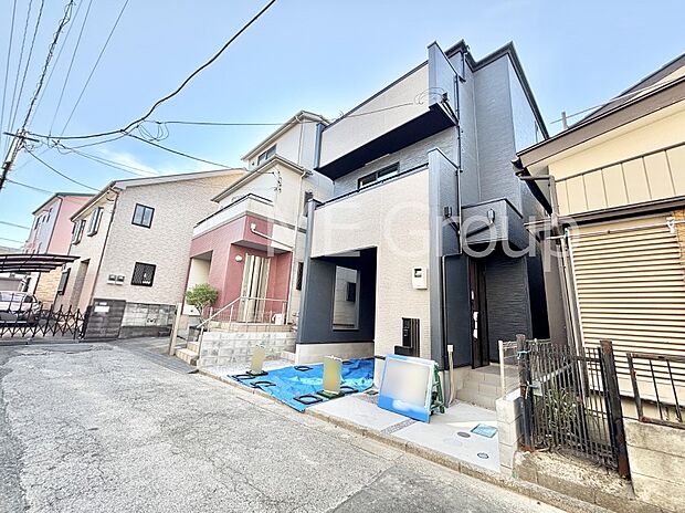 たっぷりの陽光と心地よい風が舞い込む住まい　