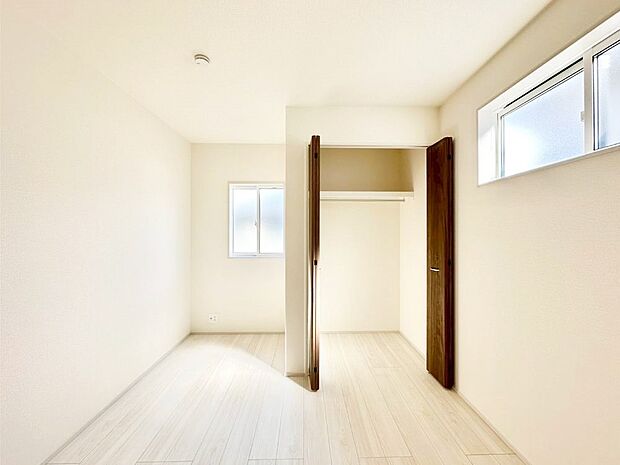 収納が充実しているので居住スペースを広々使えます