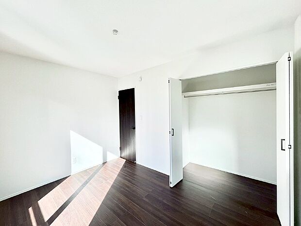 収納が充実しているので、居住スペースを広く使えます。