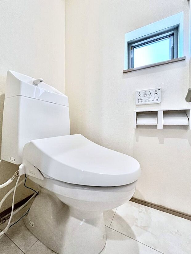 トイレは1階と2階それぞれに配置されていてとても便利です。 