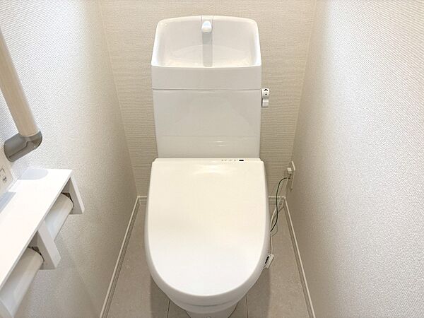 トイレは安心の2箇所！朝のバタバタも一安心です。