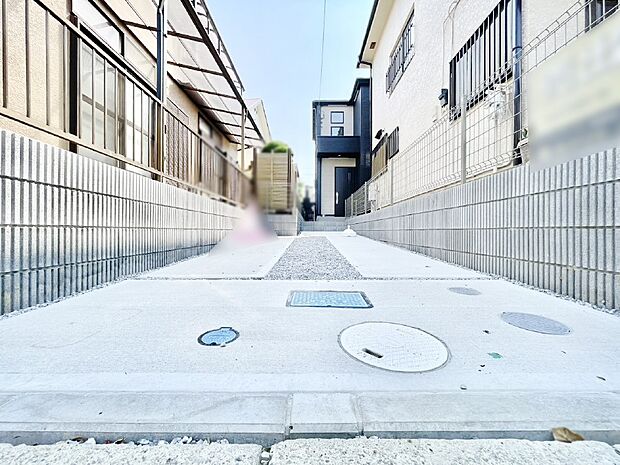 目の前が駐車場だと雨の日も大量にお買い物をした時も便利ですね