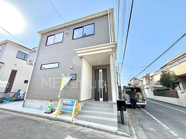 前面道路はきちんと整備されています