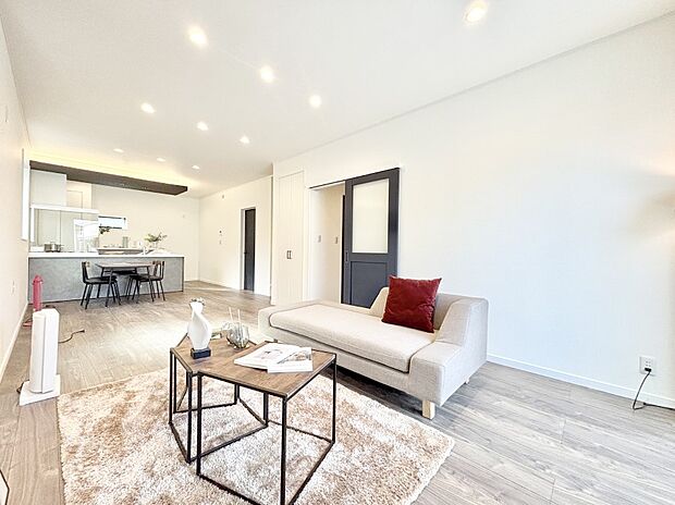 住む方の個性が引き出される、インテリアを考えるのが楽しみなリビングです!