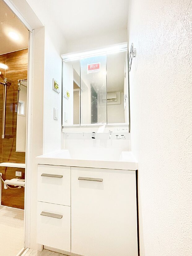 上質な洗面空間がゆとりの時間を演出