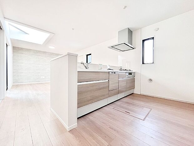 料理をしながらご家族との会話を楽しめる対面カウンターキッチン