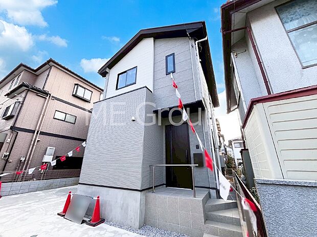 溢れる陽光でご家族の笑顔も輝く